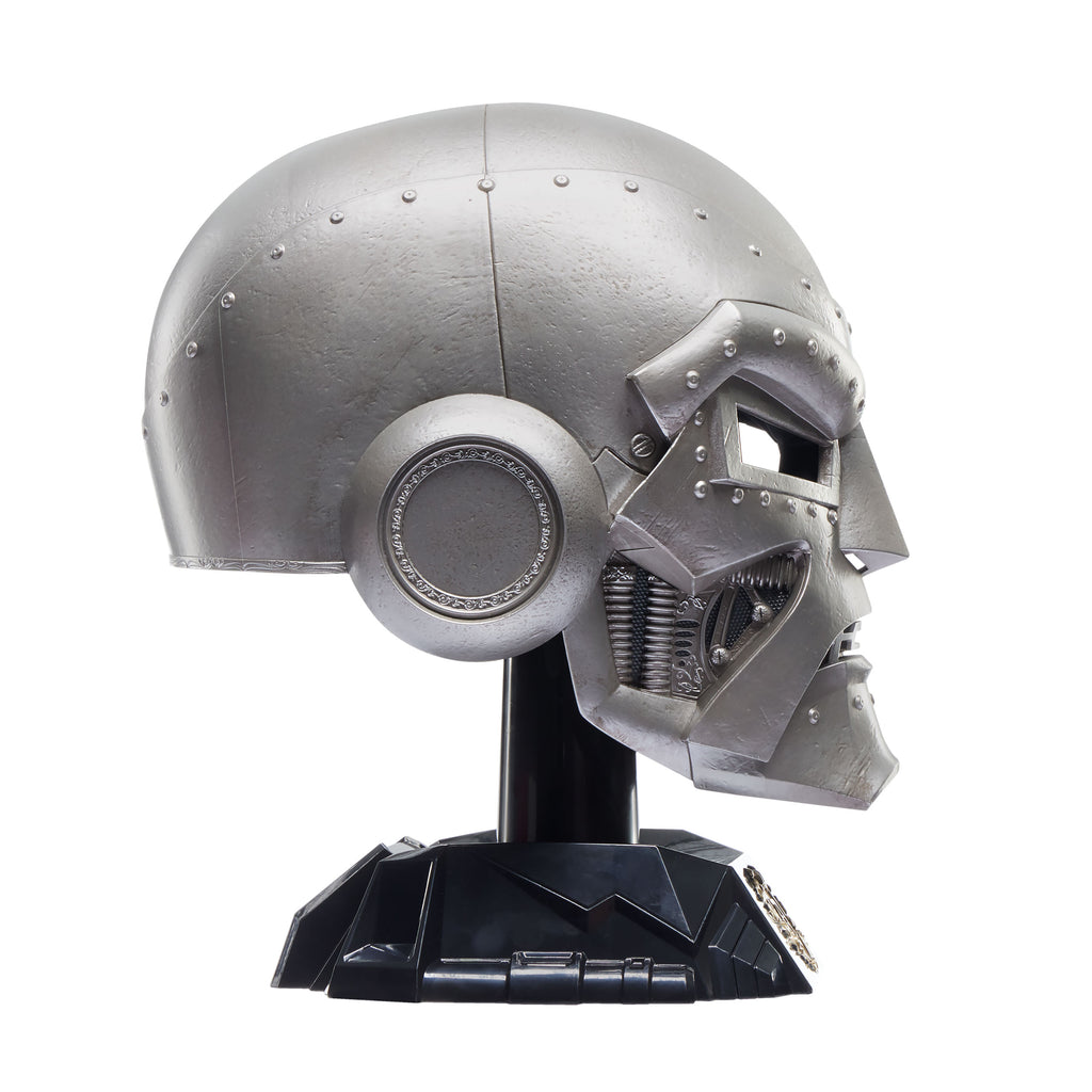 Immagine del prodotto Doctor Doom - Casco Premium Marvel Legends