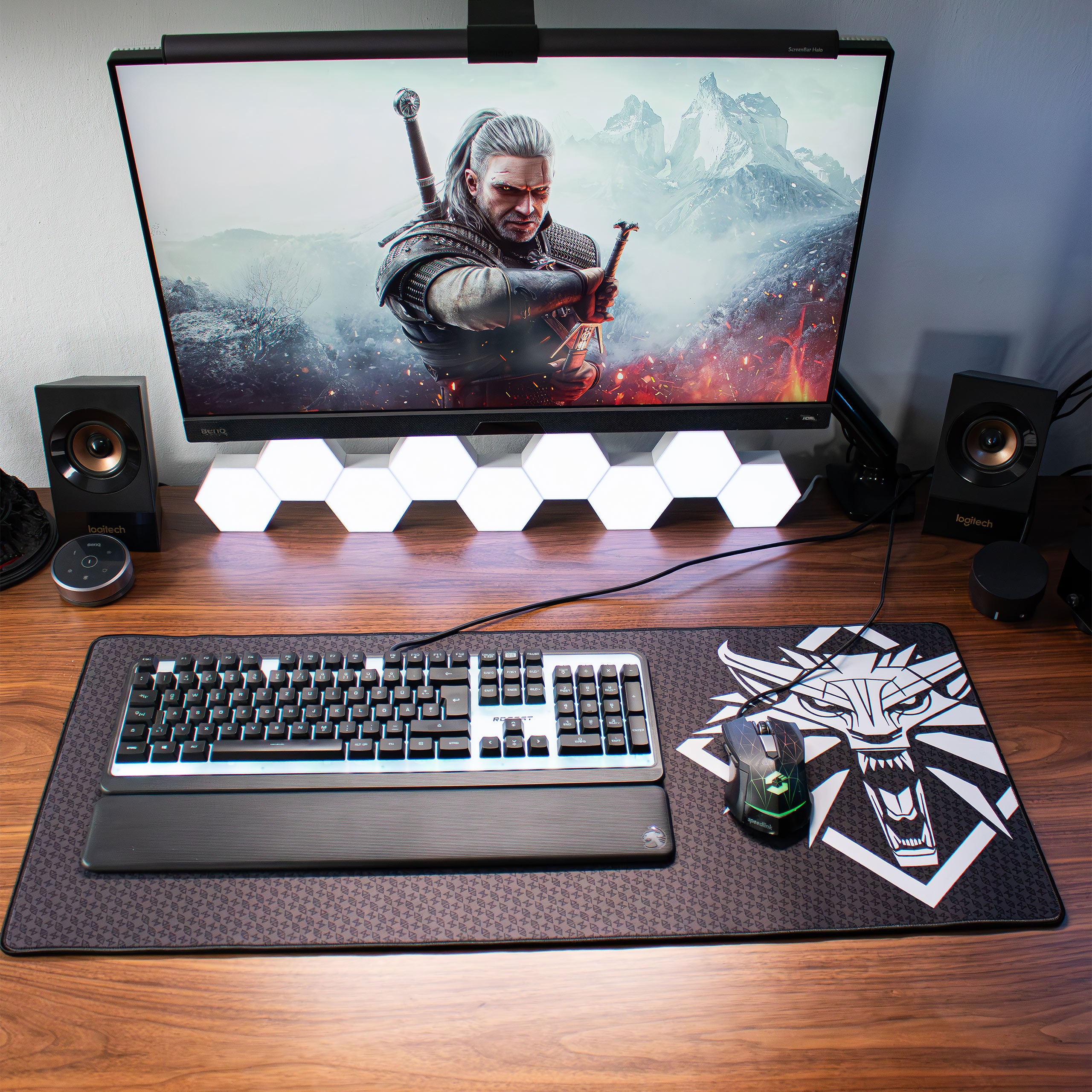 Product image The Witcher - Wolf Medallion XL Mousepad