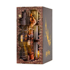 Immagine del prodotto Harry Potter - Modello Book Nook Diagon Alley in legno