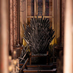 Immagine del prodotto Game of Thrones - Trono di Ferro Book Nook Kit Modello in Legno