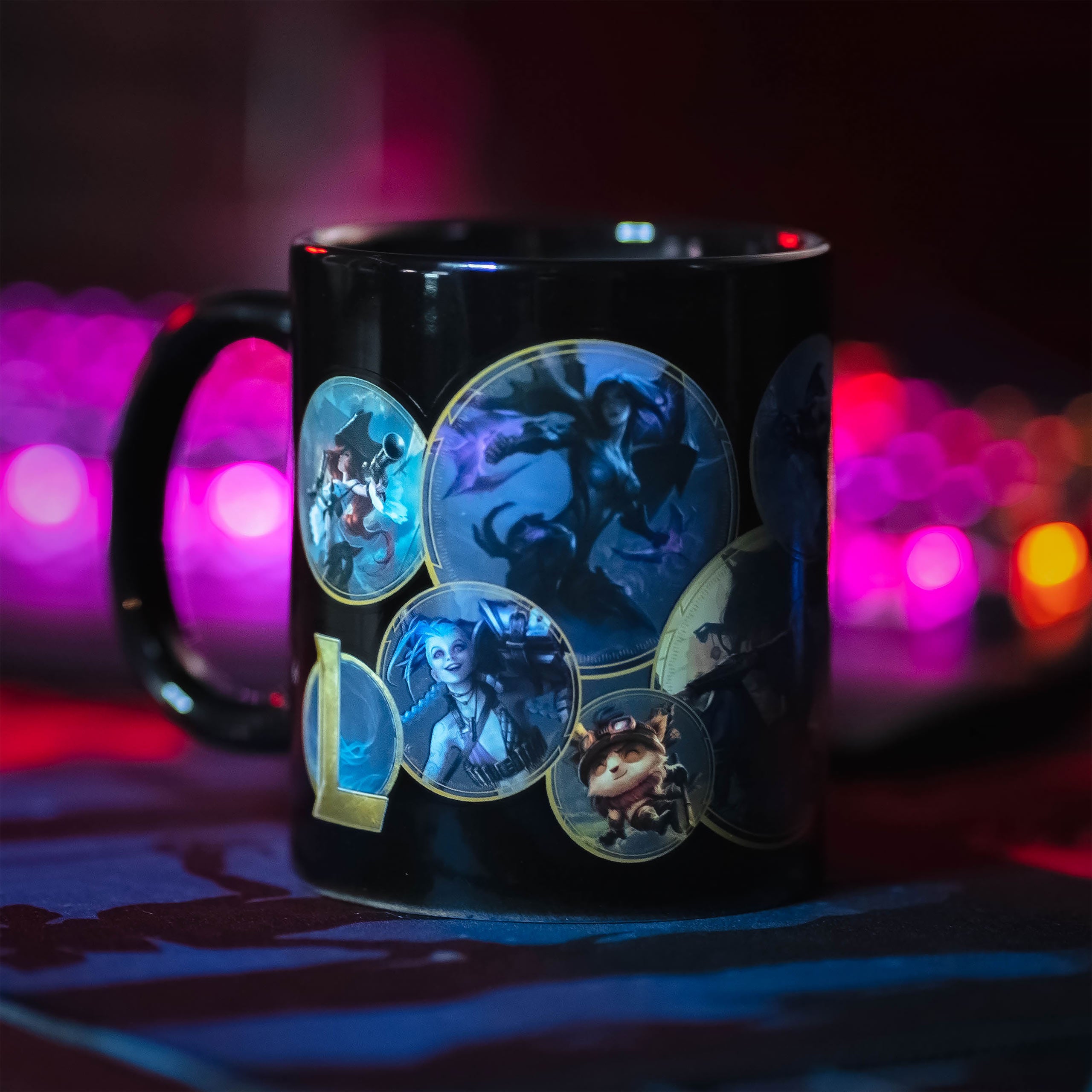 Immagine del prodotto League of Legends - Tazza termica Crew