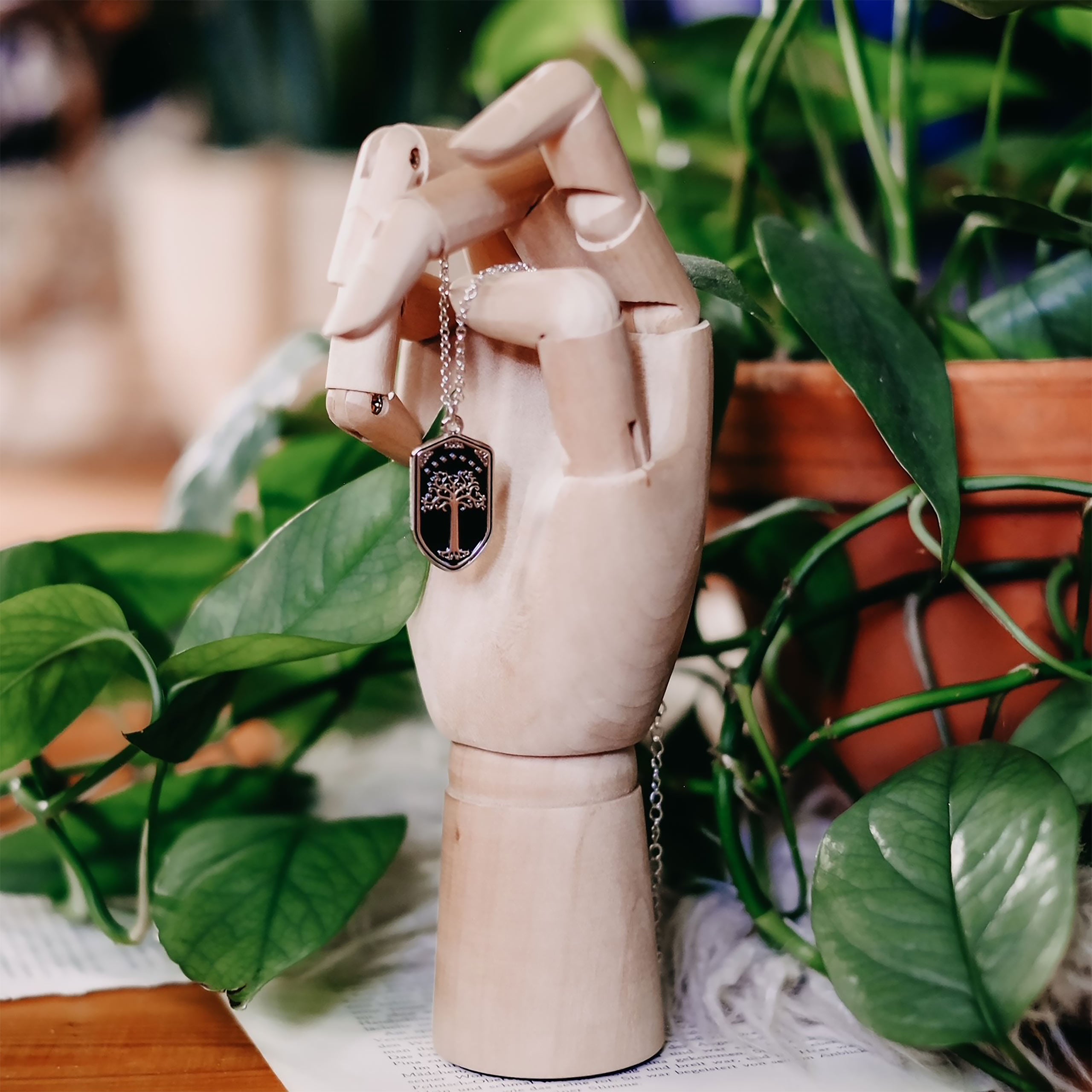 Immagine del prodotto Collana Albero Bianco di Gondor - Il Signore degli Anelli