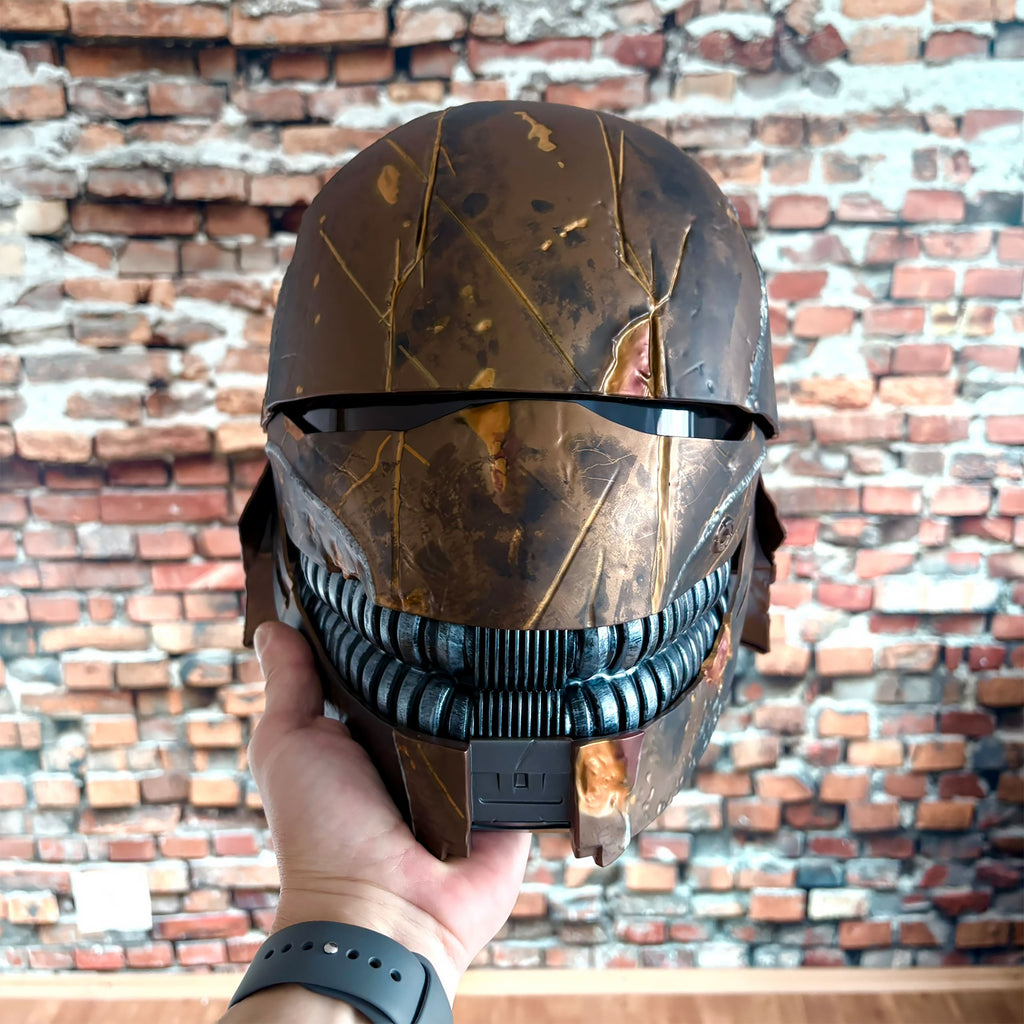 Immagine del prodotto Star Wars The Acolyte - Qimir The Stranger Replica del casco Black Series
