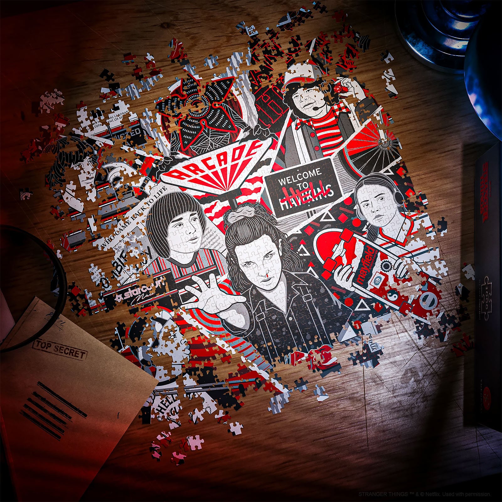 Product image Stranger Things - Upside Down Premium Puzzle