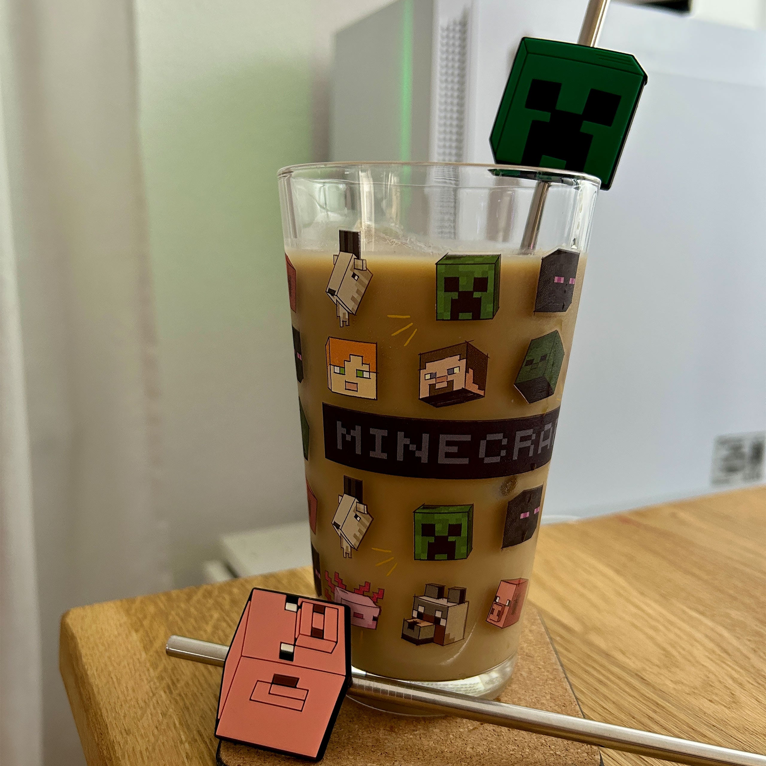 Immagine del prodotto Minecraft - Bicchiere con 2 cannucce e personaggi