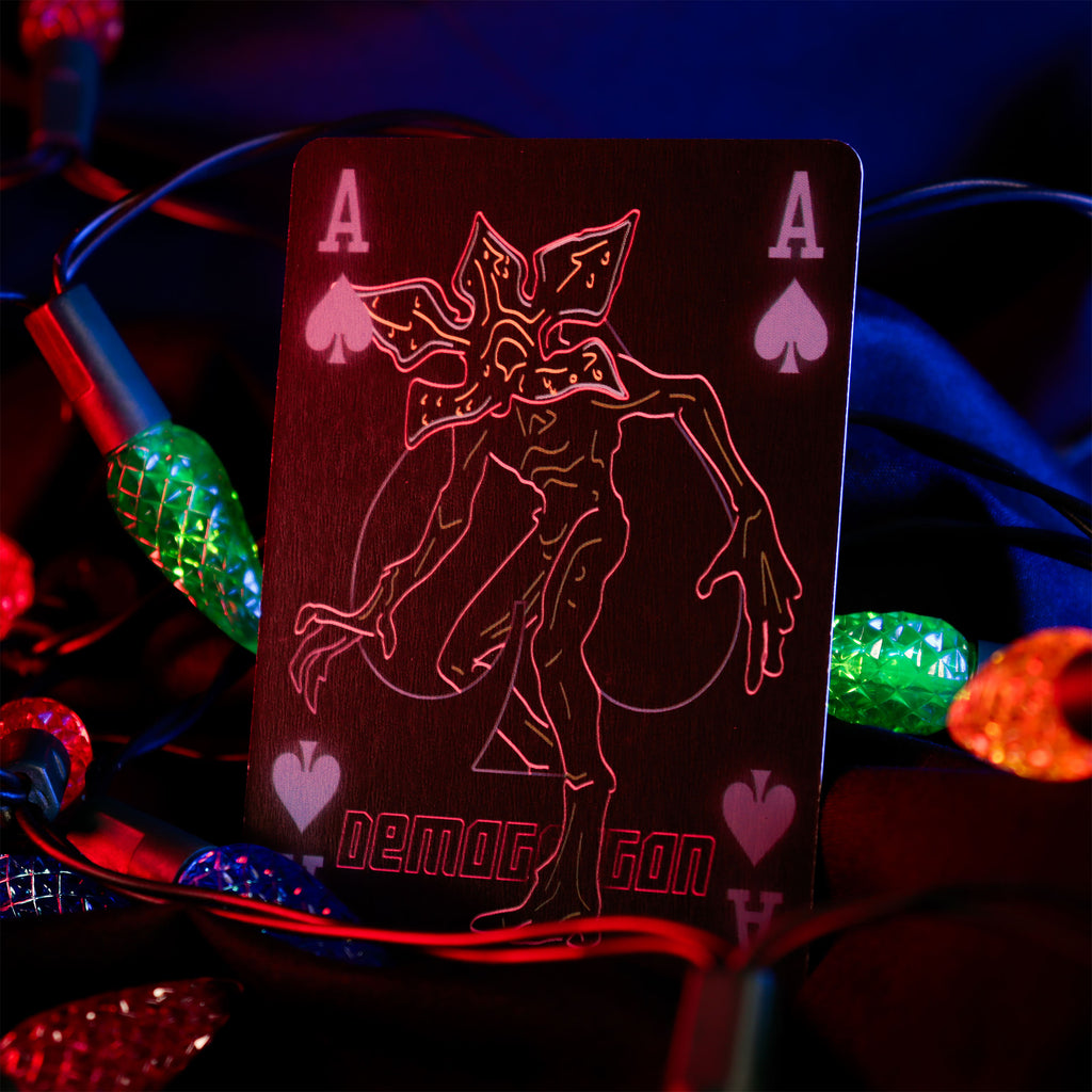 Immagine del prodotto Stranger Things - Carte da gioco Hawkins