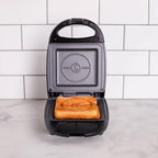 Product image Pokémon - Poké Ball Sandwich Maker