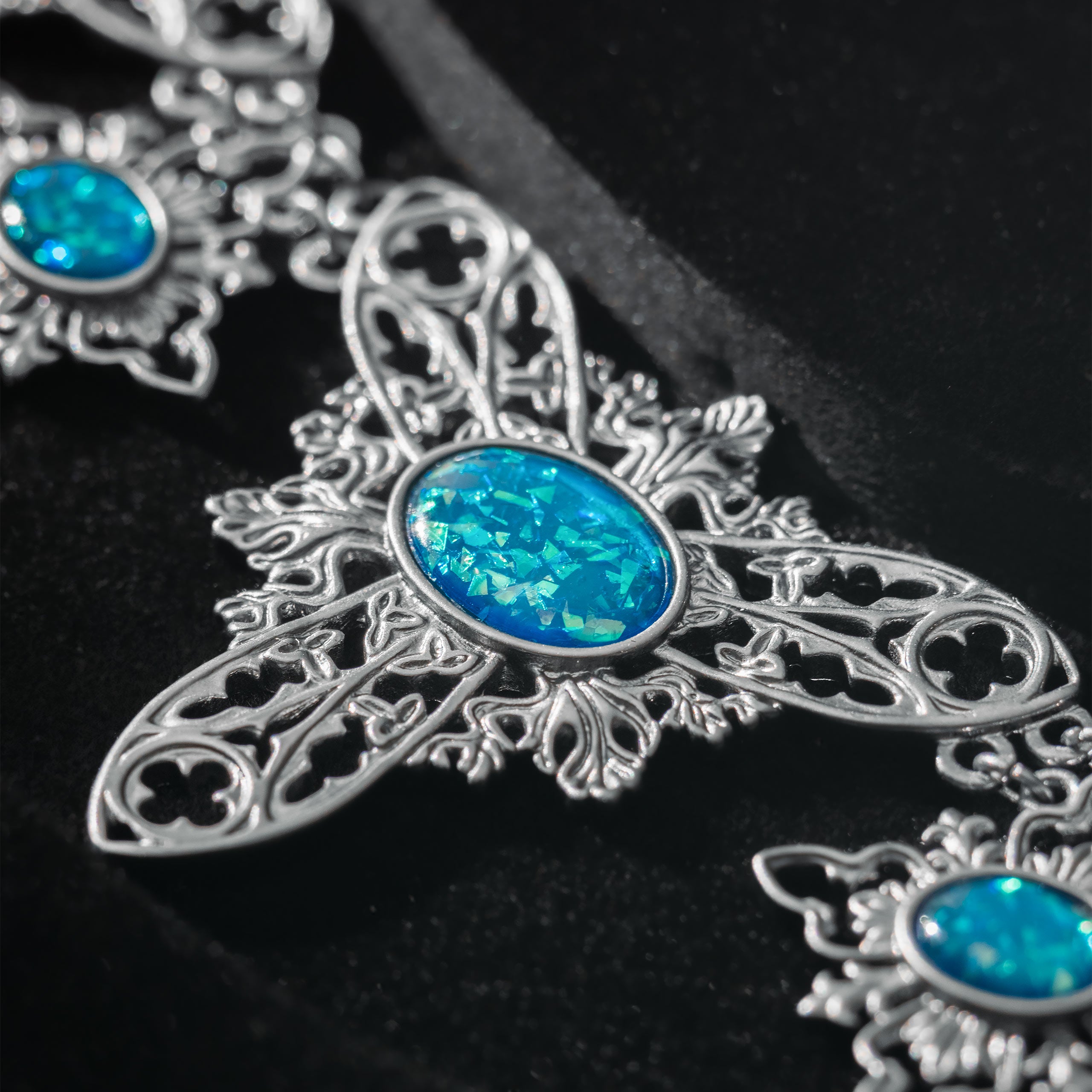 Immagine del prodotto Harry Potter - Replica della collana d’opale maledetta