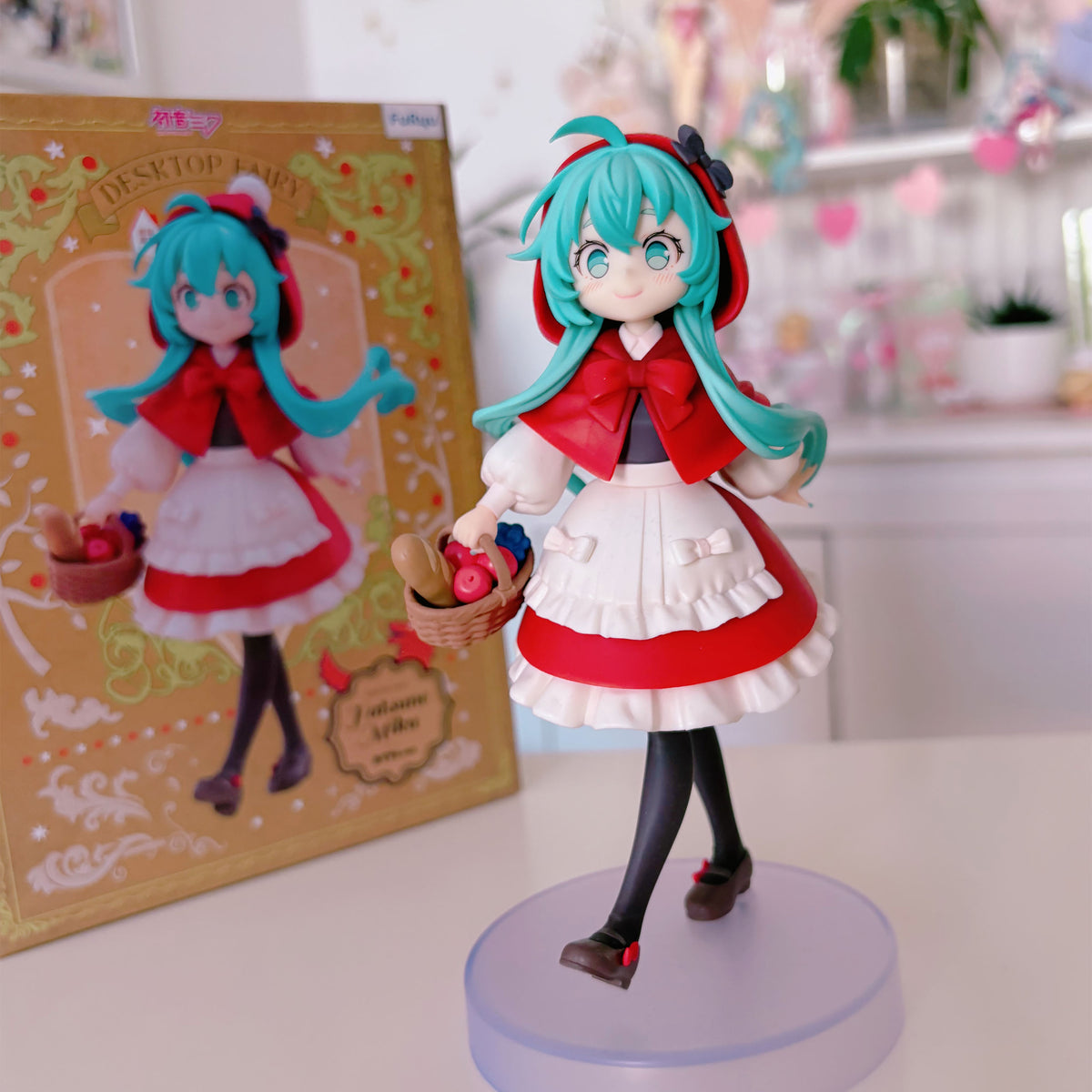 Immagine del prodotto Hatsune Miku – Figure da scrivania Miku Cappuccetto Rosso