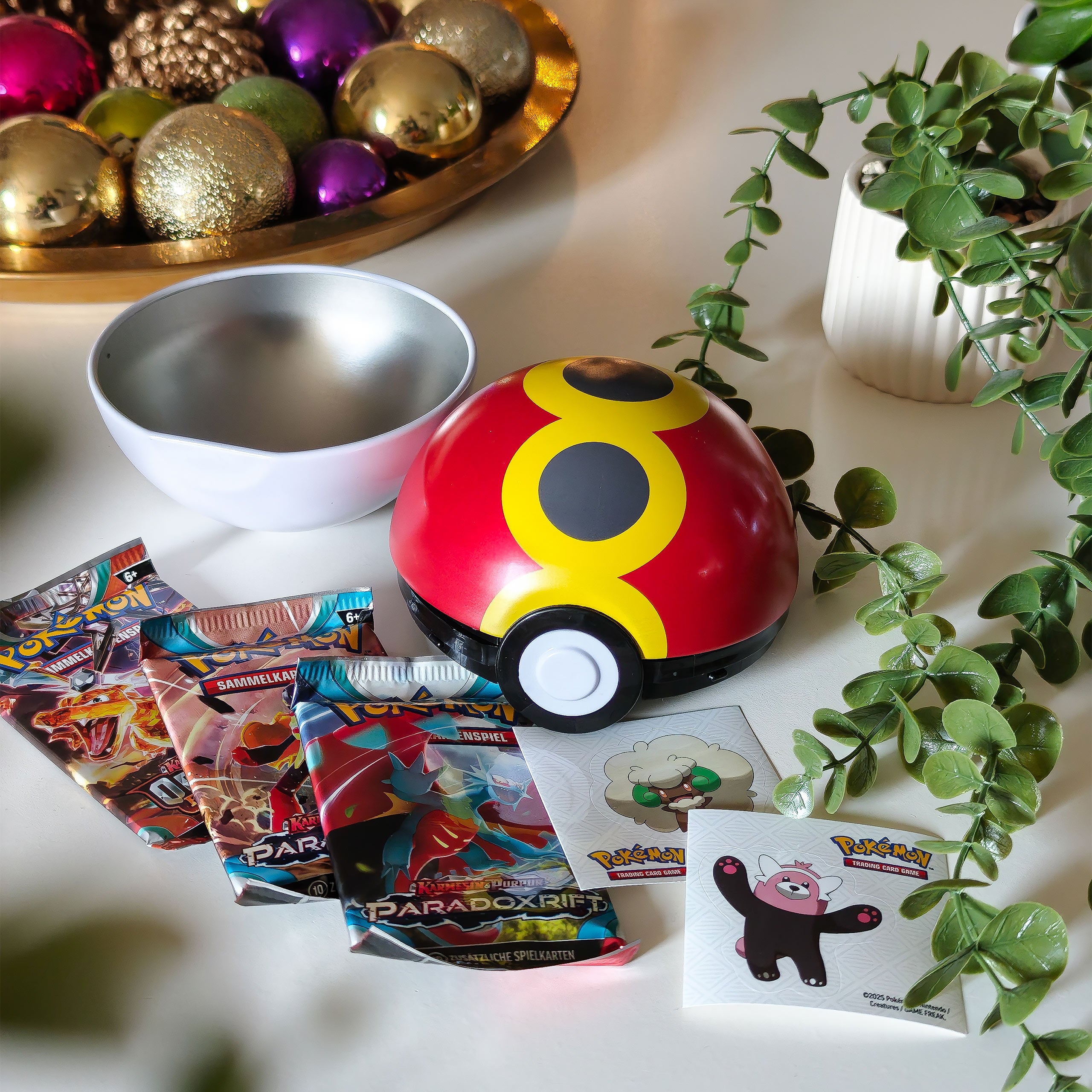 Product image Pokemon - Mystery Poké Ball Cards Tin Box Autumn 2025
