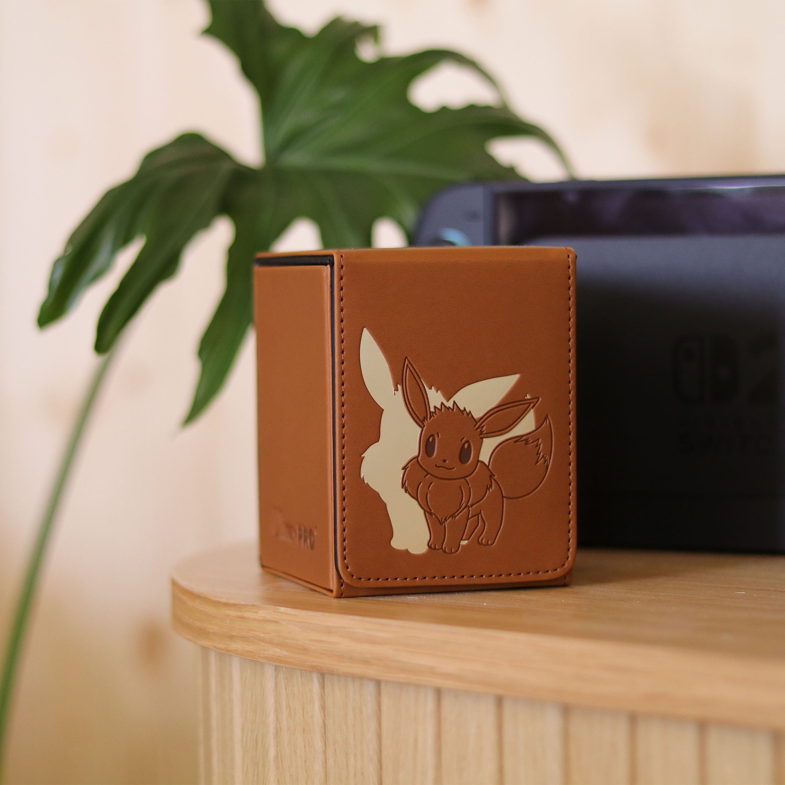 Immagine del prodotto Pokémon - Ultra Pro: Scatola Alcove Flip Eevee per 100 carte collezionabili