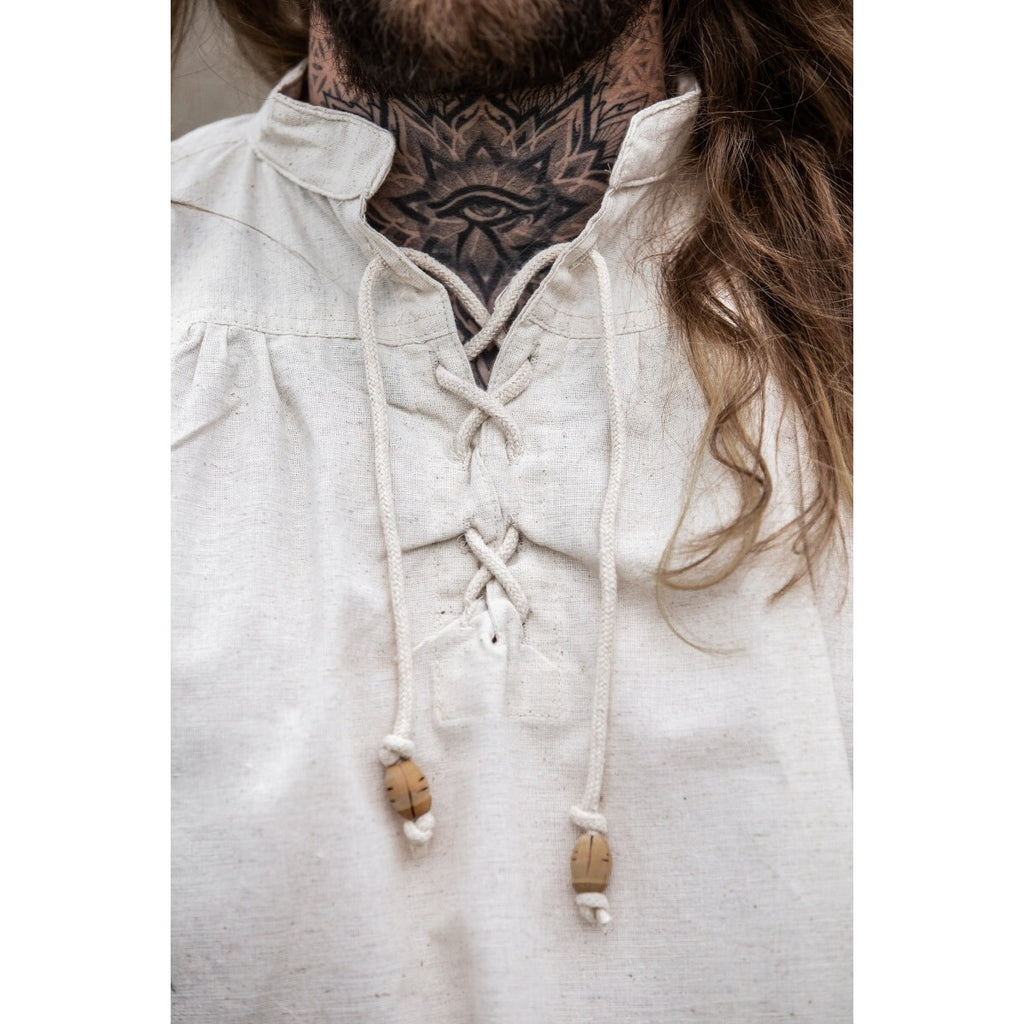 Immagine del prodotto Camicia medievale con colletto in piedi con lacci Louis senza maniche beige