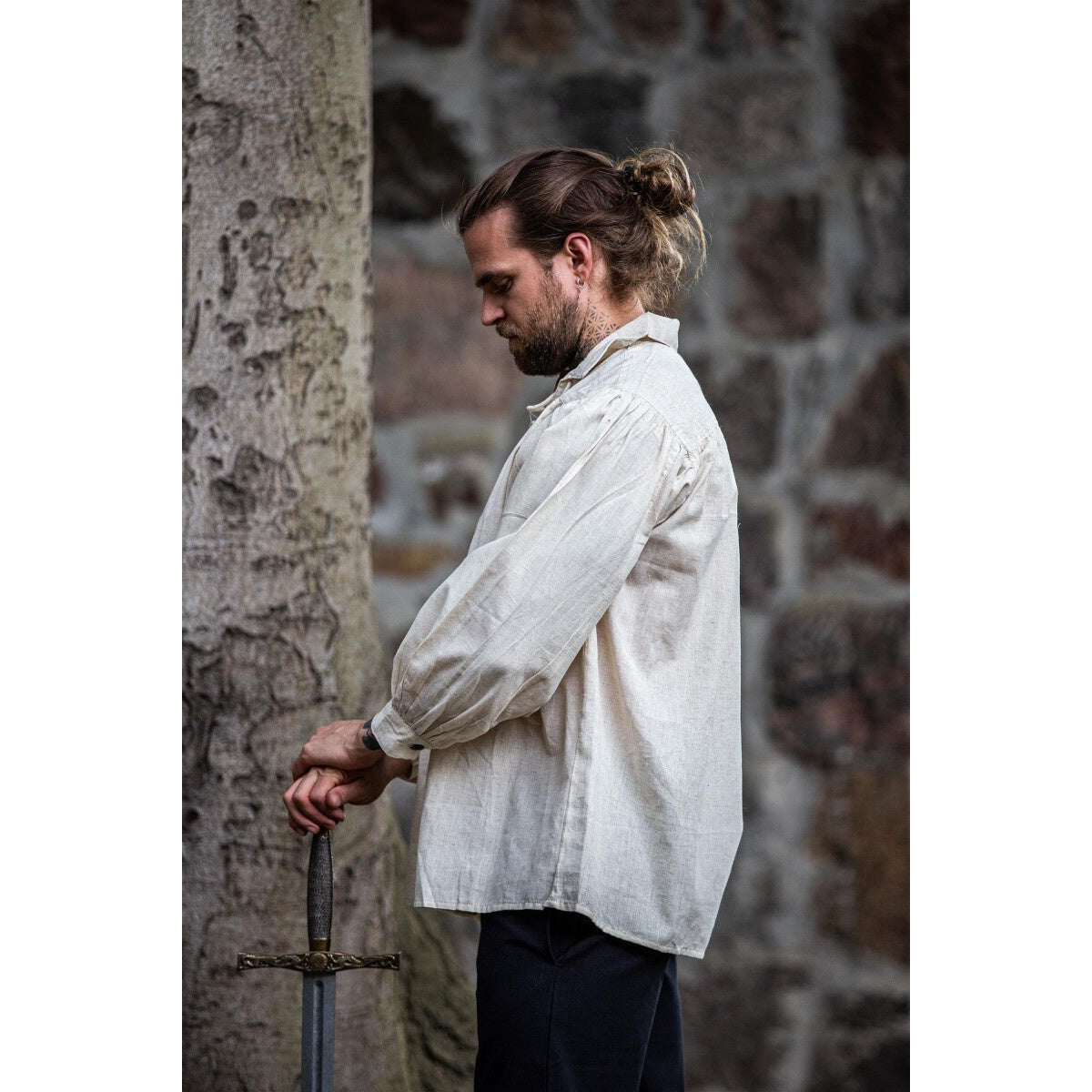 Immagine del prodotto Camicia medievale con lacci Artù beige