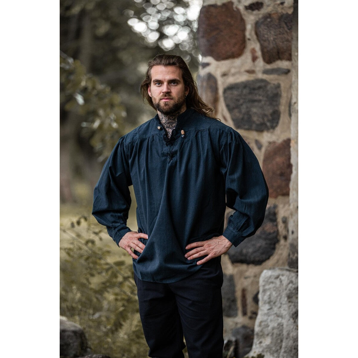 Immagine del prodotto Camicia medievale con collo alto e lacci Georg blu mélange