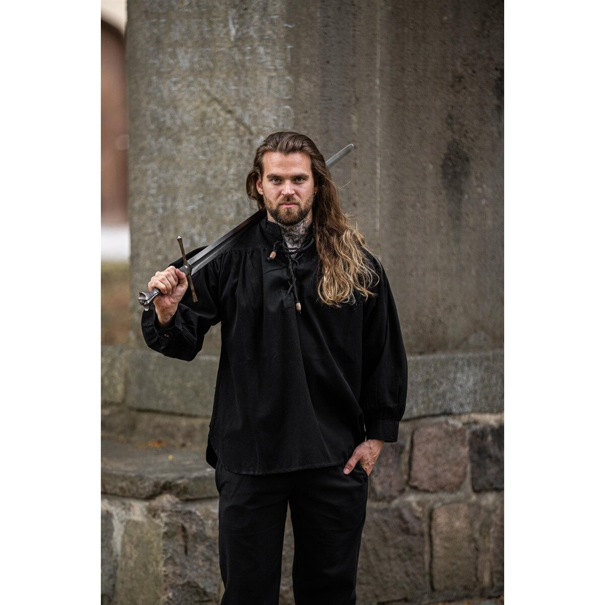 Immagine del prodotto Camicia medievale con allacciatura e colletto alto Georg nero melangiato
