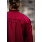 Immagine del prodotto Camicia medievale con collo alto e lacci Friedrich rosso bordeaux