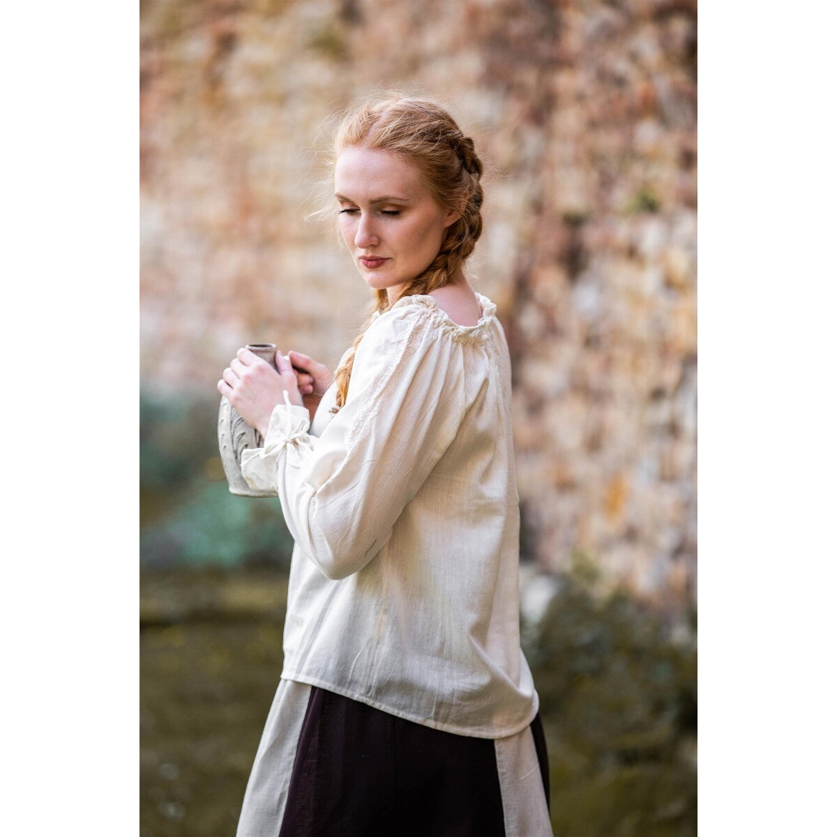 Immagine del prodotto Blusa medievale con pizzo Bettina beige
