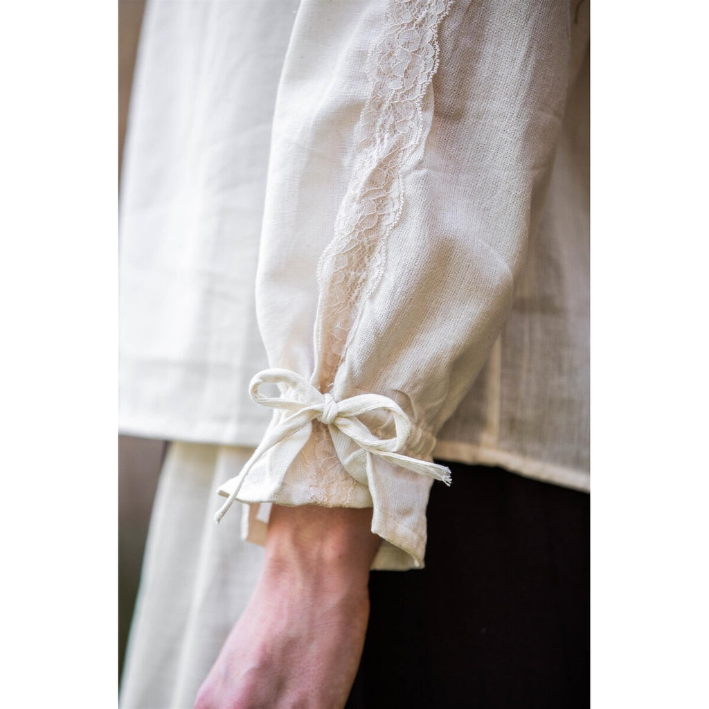 Immagine del prodotto Blusa medievale con pizzo Bettina beige