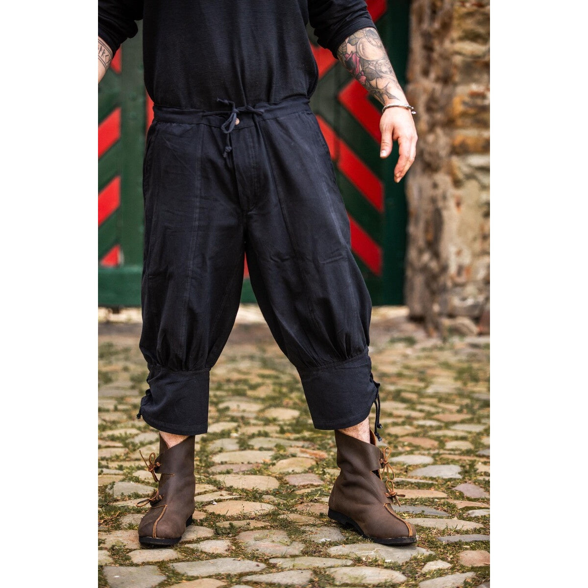 Immagine del prodotto Pantaloni medievali al ginocchio Laurence con allacciatura al polpaccio nero