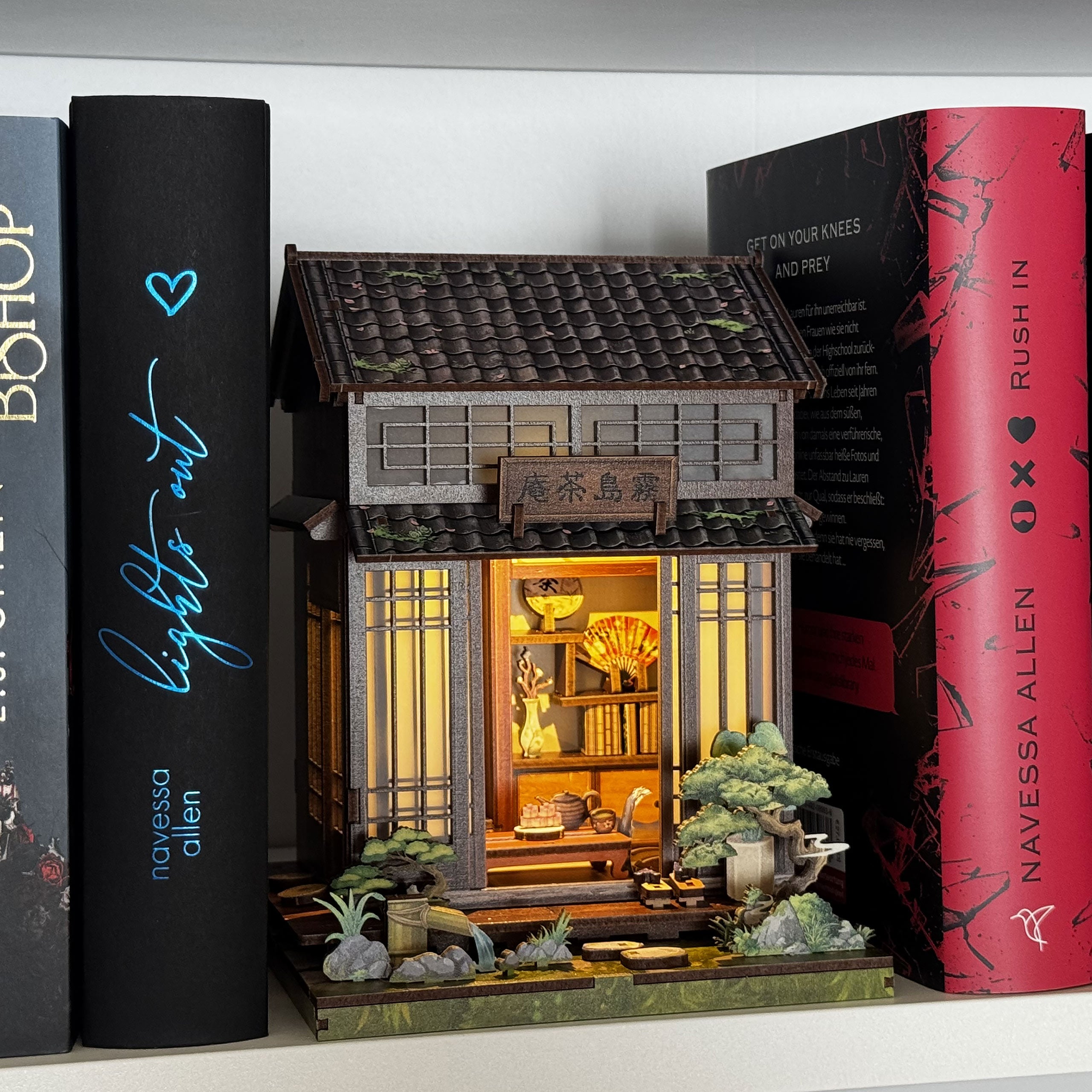 Immagine del prodotto CuteBee - Kirishima Cha-an casetta in miniatura Book Nook kit modello