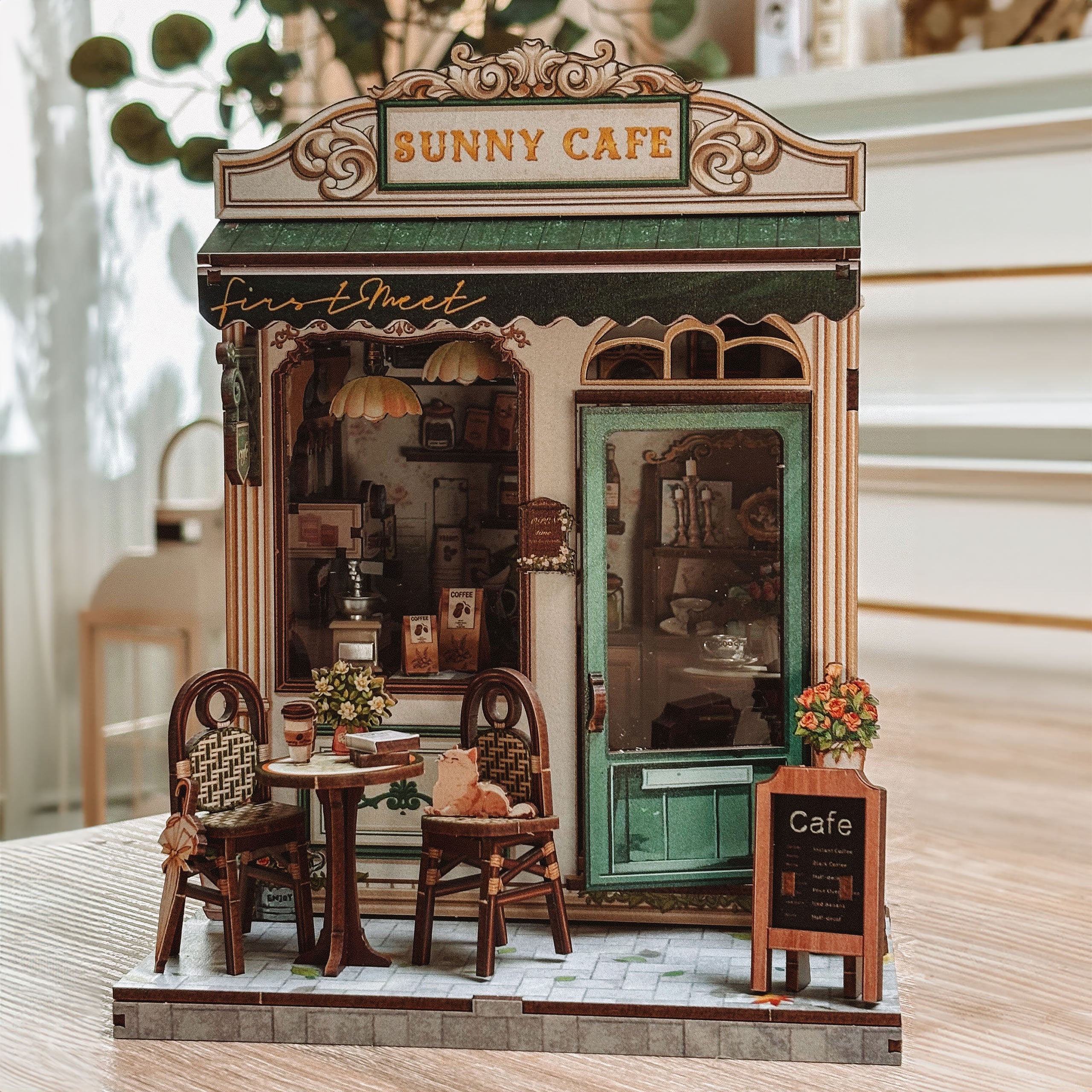 Immagine del prodotto CuteBee - Sunny Cafe casetta in miniatura Book Nook kit modello
