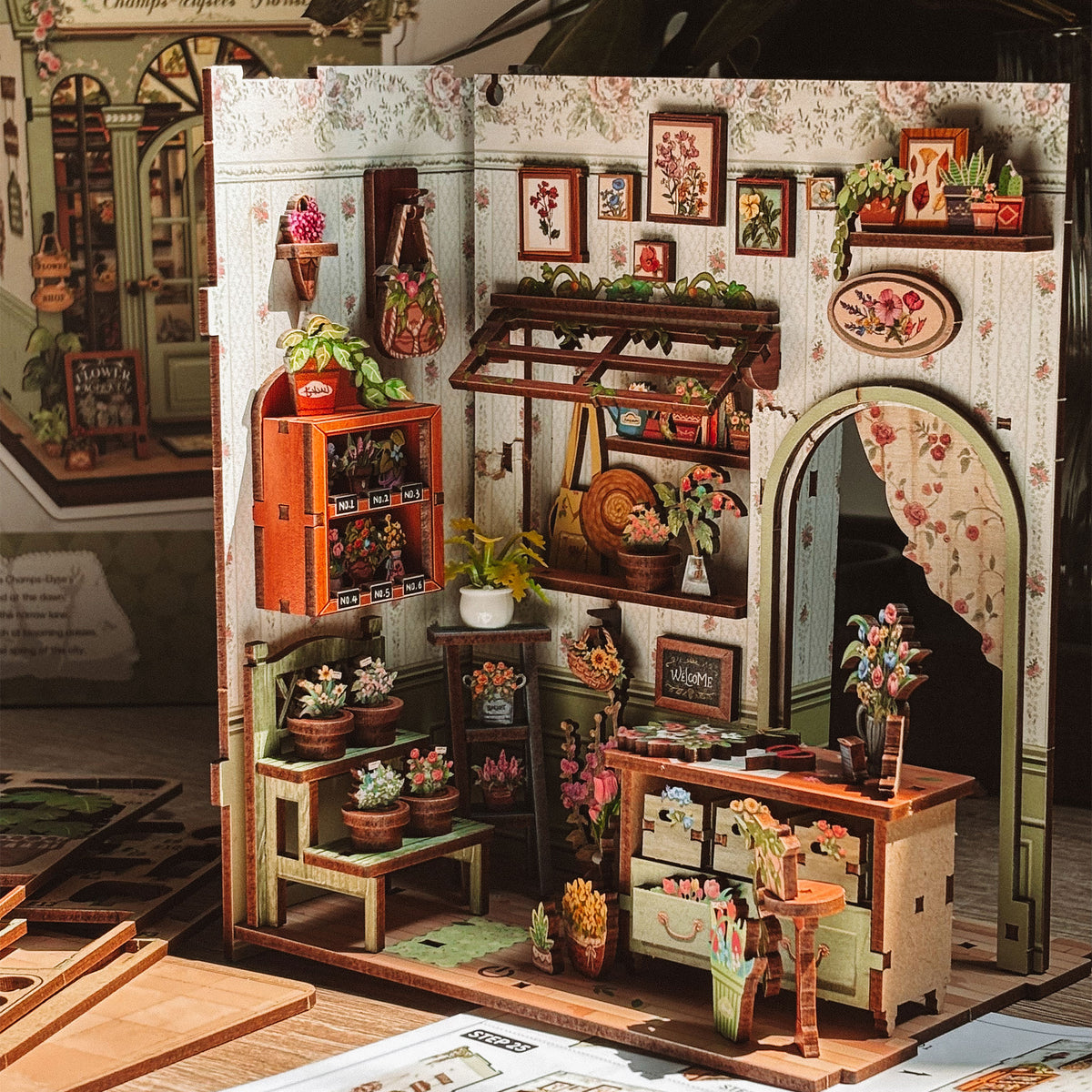 Immagine del prodotto CuteBee - Sunny Cafe casetta in miniatura Book Nook kit modello