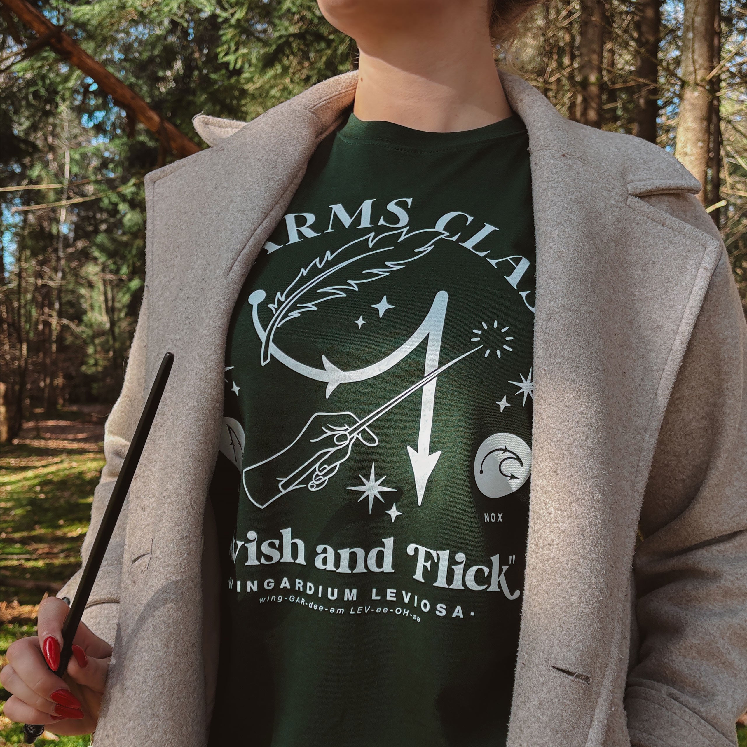 Product image Charms Class Hogwarts T-Shirt Green - Harry Potter