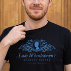 Immagine del prodotto T-shirt Society Papers nera per fan di Bridgerton