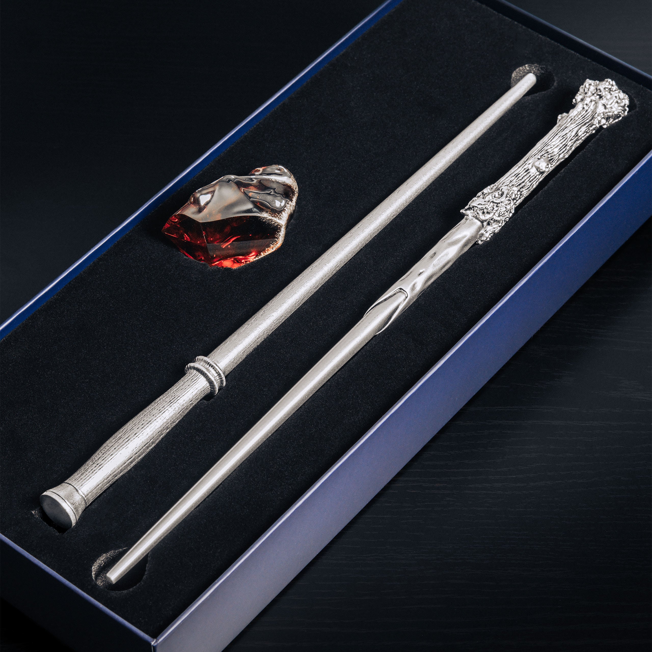 Immagine del prodotto Harry Potter - Set di 2 bacchette e replica della Pietra Filosofale Set regalo 25th Anniversary