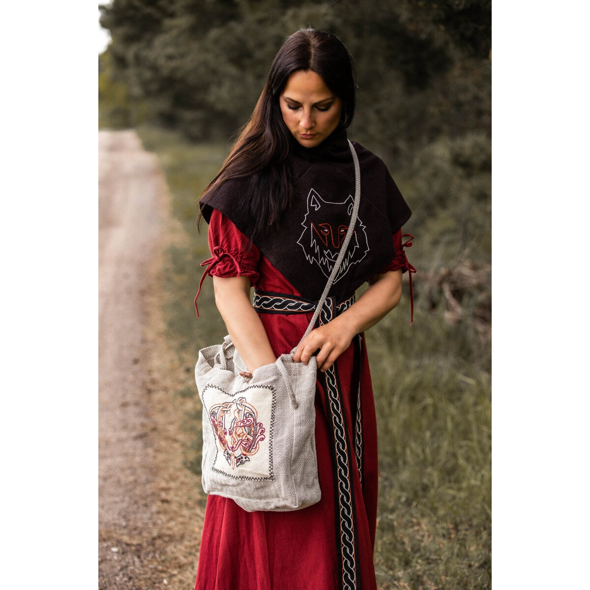 Immagine del prodotto Borsa a tracolla medievale Tora con ricamo beige