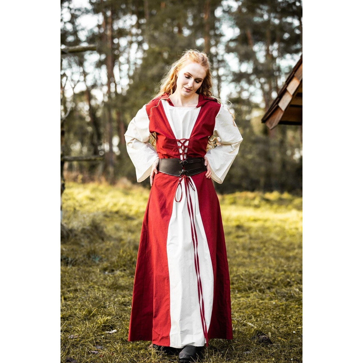 Immagine del prodotto Abito medievale Genefe rosso-beige