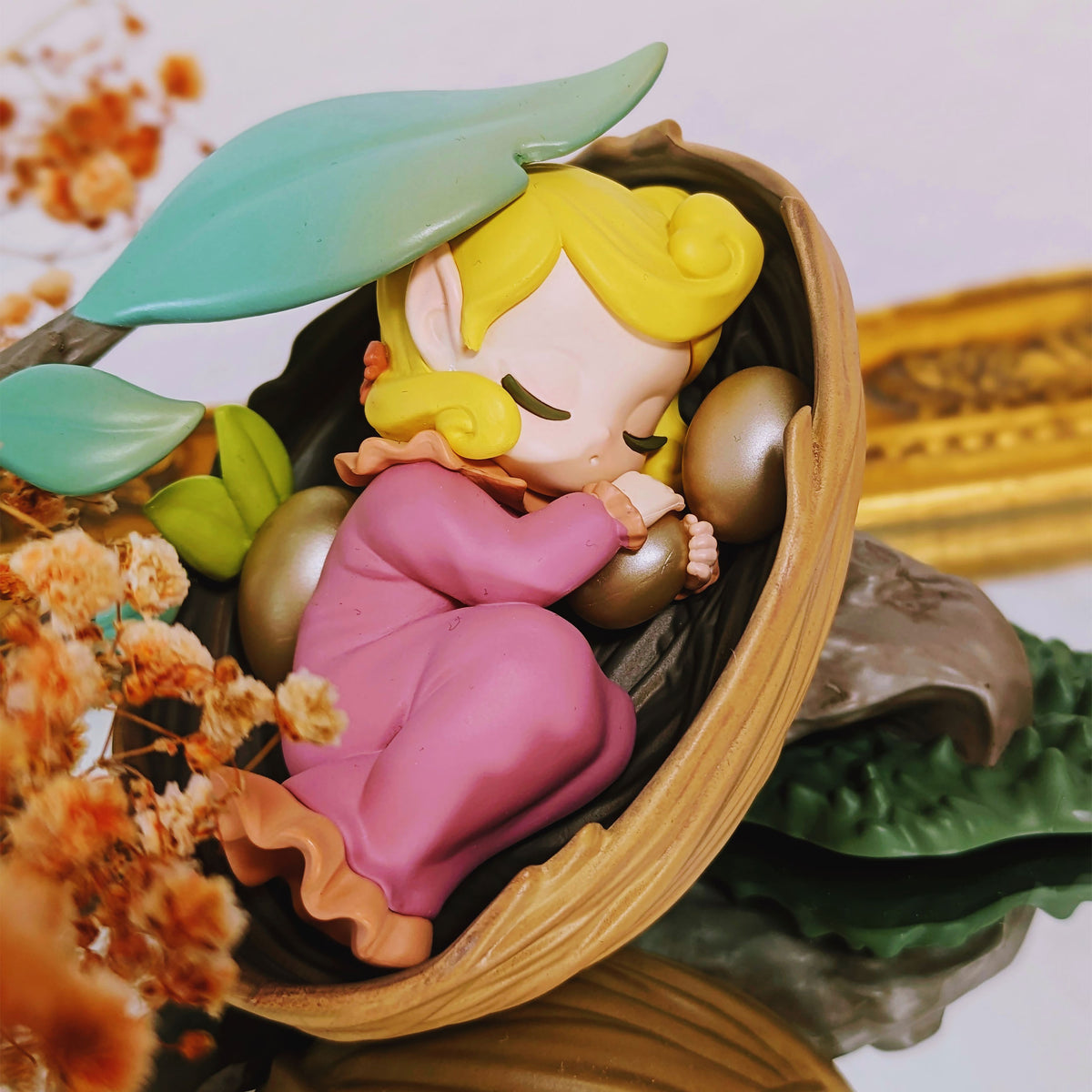 Immagine del prodotto Sleep Dreamland Elves - Mystery figure Tales of Enchanted Dreams