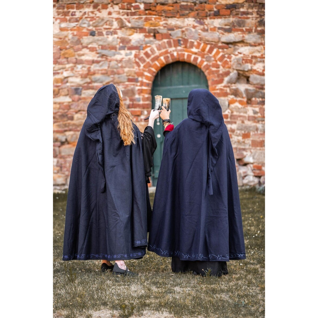 Immagine del prodotto Mantello medievale con ricamo e fibbia Gesa