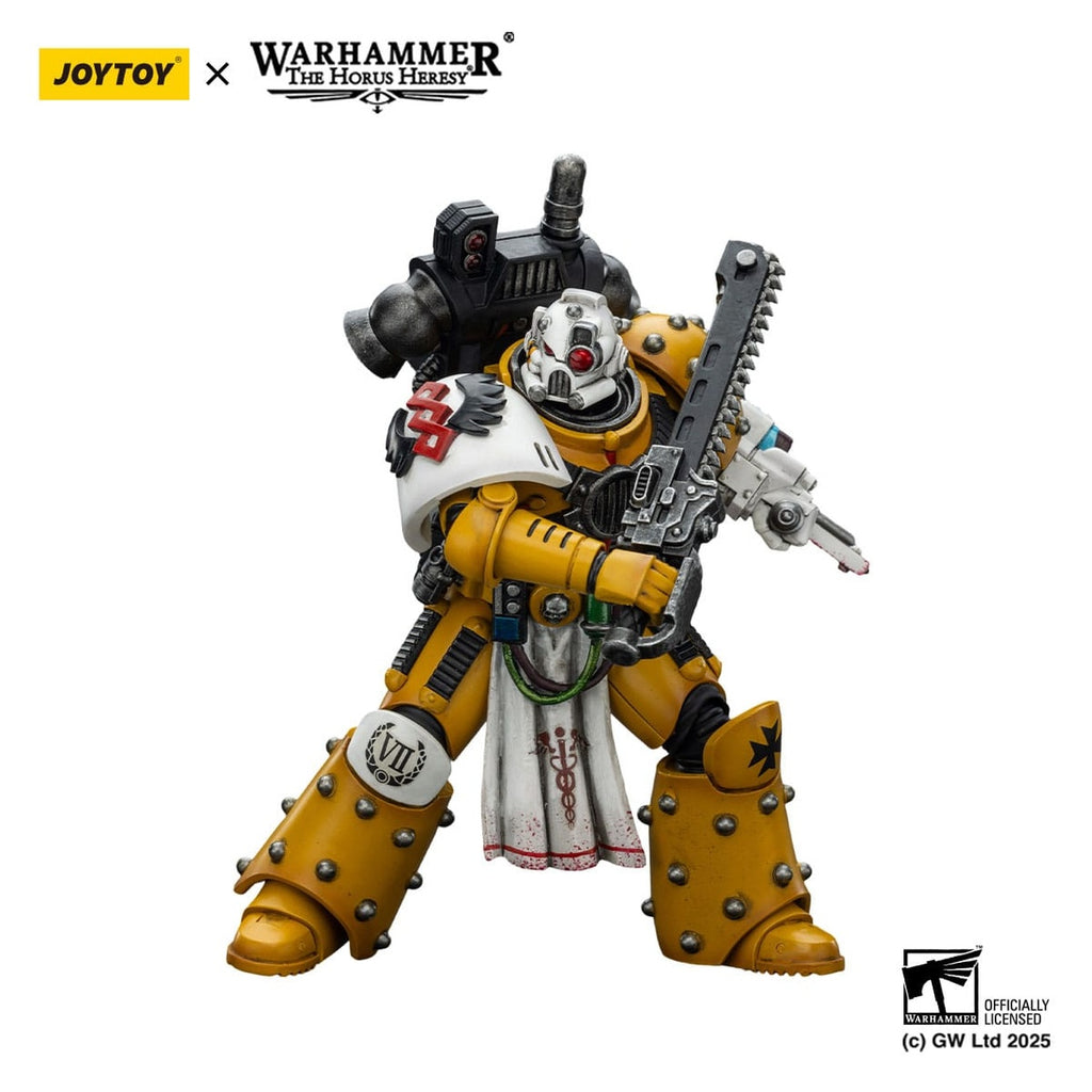 Product image Warhammer 40k: Imperial Fists - Legion Apothecary Action Figure 12 cm