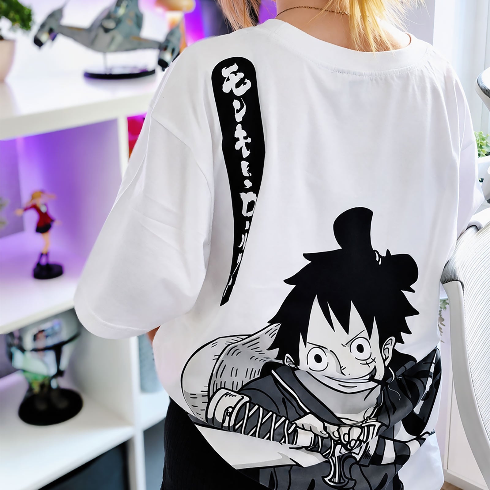 Immagine del prodotto One Piece - T-shirt oversize Luffy bianca