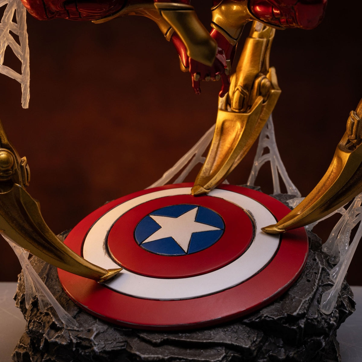 Immagine del prodotto Marvel Art Scale Deluxe Statua 1/10 Spider-Man Iron Armor Comics (Esclusiva CCXP 2024) 24 cm