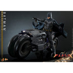 Immagine del prodotto The Flash Movie Masterpiece action figure con veicolo 1/6 Batman & Batcycle set 30 cm