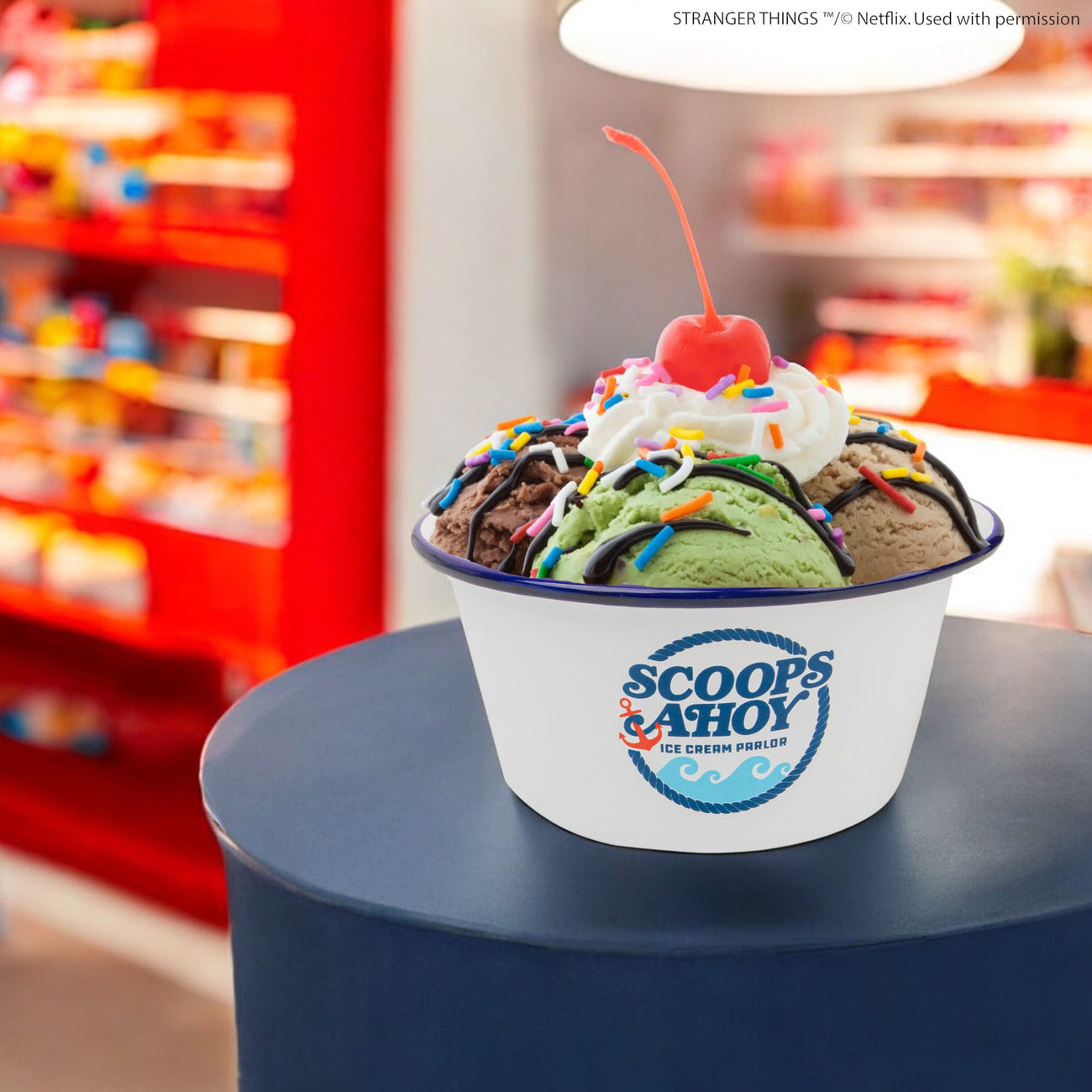 Immagine del prodotto Stranger Things Ciotola per gelato con cappello da marinaio Scoops Ahoy