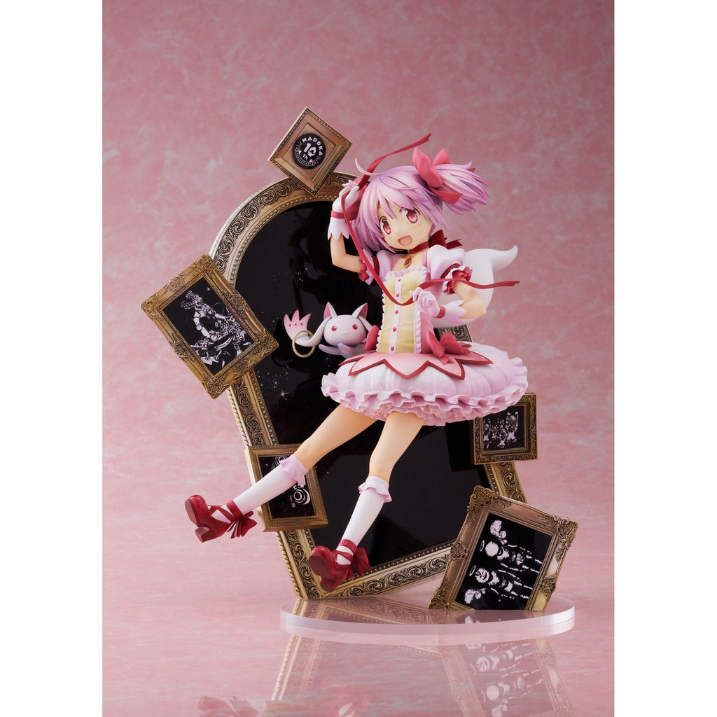 Immagine del prodotto Puella Magi Madoka Magica Statua 1/7 Madoka Kaname 10th Anniversary Ver. 25 cm