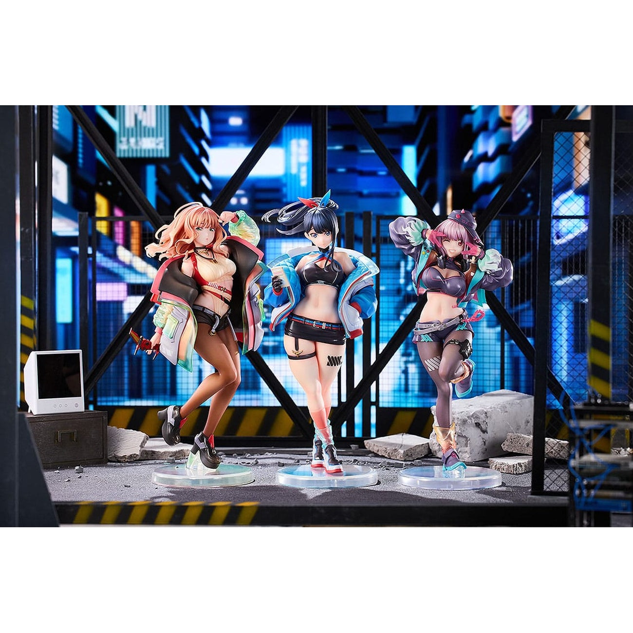 Immagine del prodotto Gridman Universe Statue in PVC Confezione da 3 1/7 Rikka Takarada, Akane Shinjo, Yume Minami: Dreamy Divas Ver.