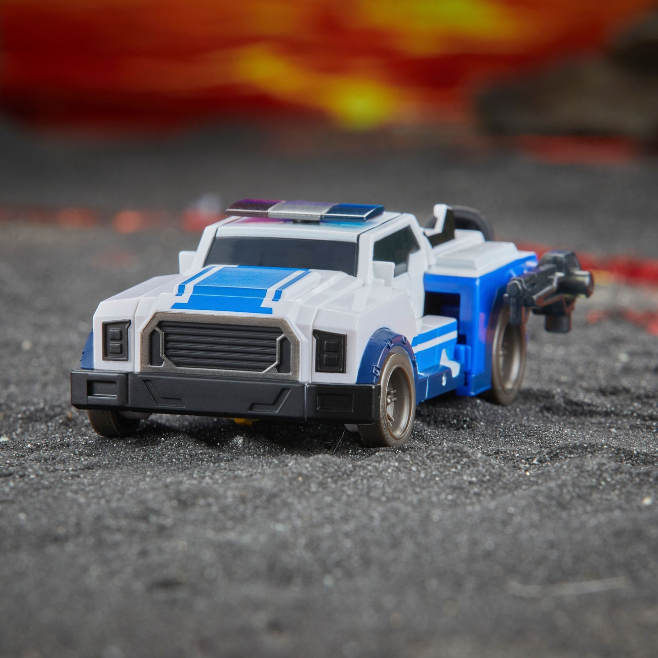 Immagine del prodotto Transformers Generations Legacy United action figure Deluxe Class Robots in Disguise 2015 Universe Strongarm 14 cm