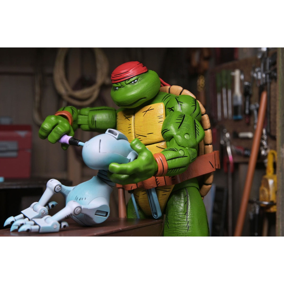 Immagine del prodotto Teenage Mutant Ninja Turtles action figure Handyman Donatello 18 cm