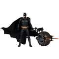 Immagine del prodotto The Dark Knight DC Multiverse action figure con veicolo Batman & The Batpod 18 cm