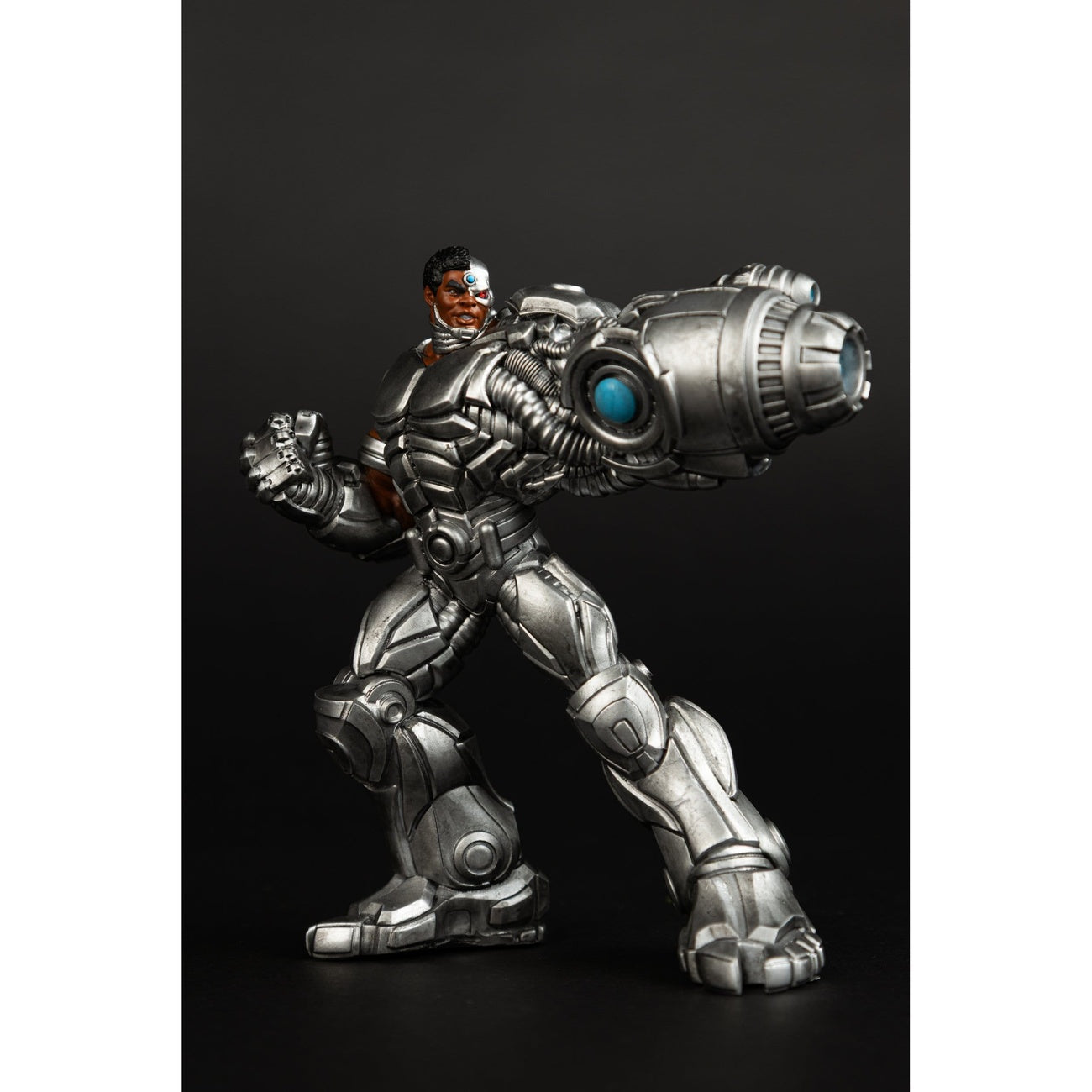 Immagine del prodotto DC Direct Statua da Collezione in Vinile Cyborg 12 cm