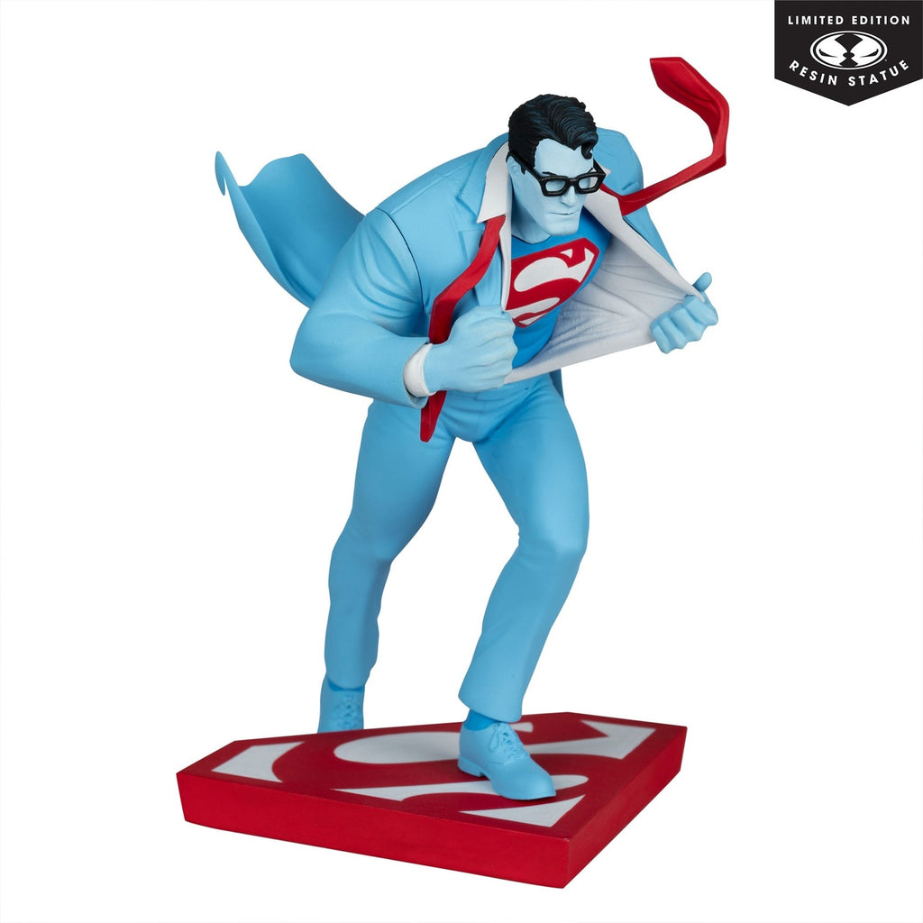 Immagine del prodotto DC Direct Statua 1/10 Superman Red and Blue: Superman by Clayton Henry Edizione Limitata 16 cm