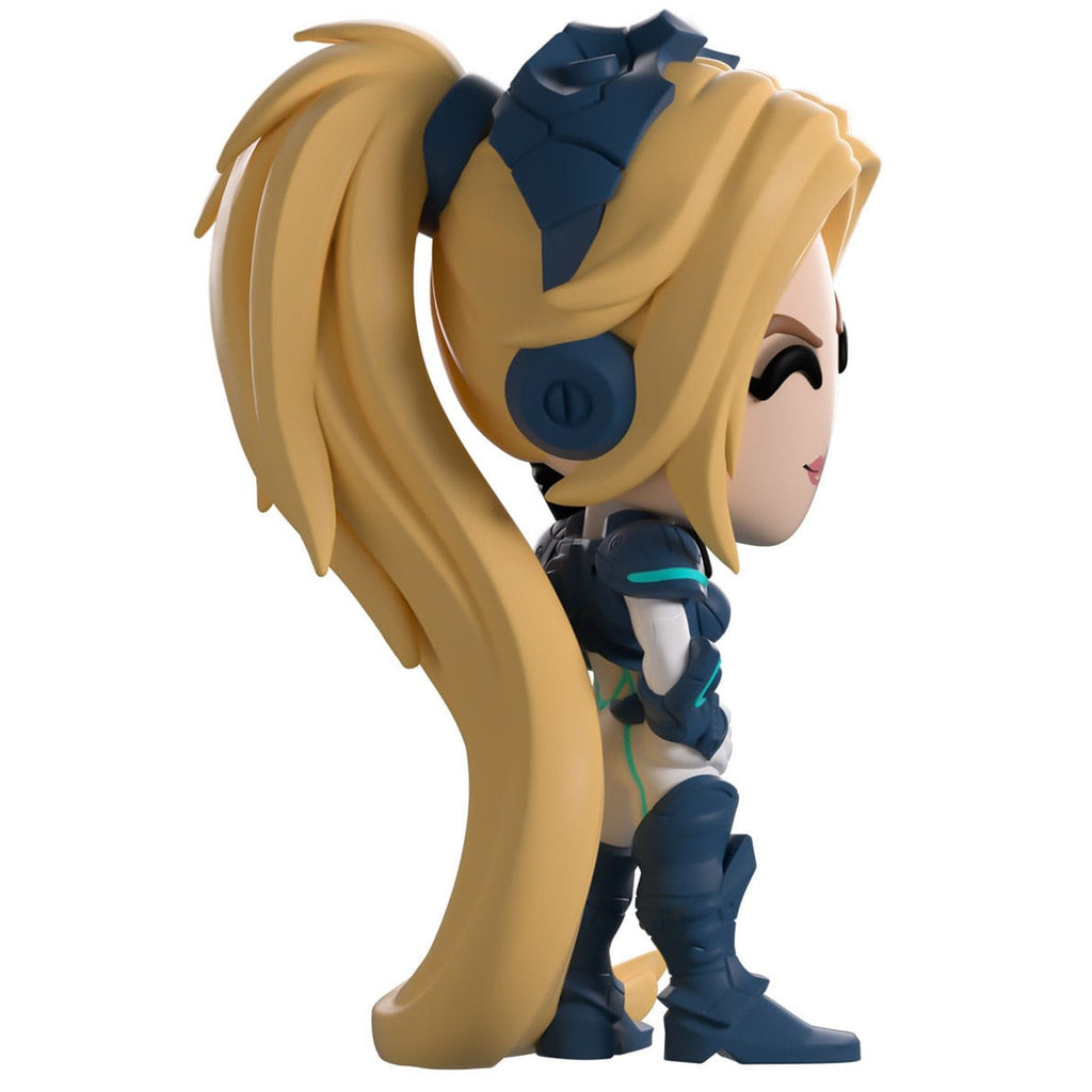 Product image StarCraft Vinyl Figure Nova Terra 12 cm