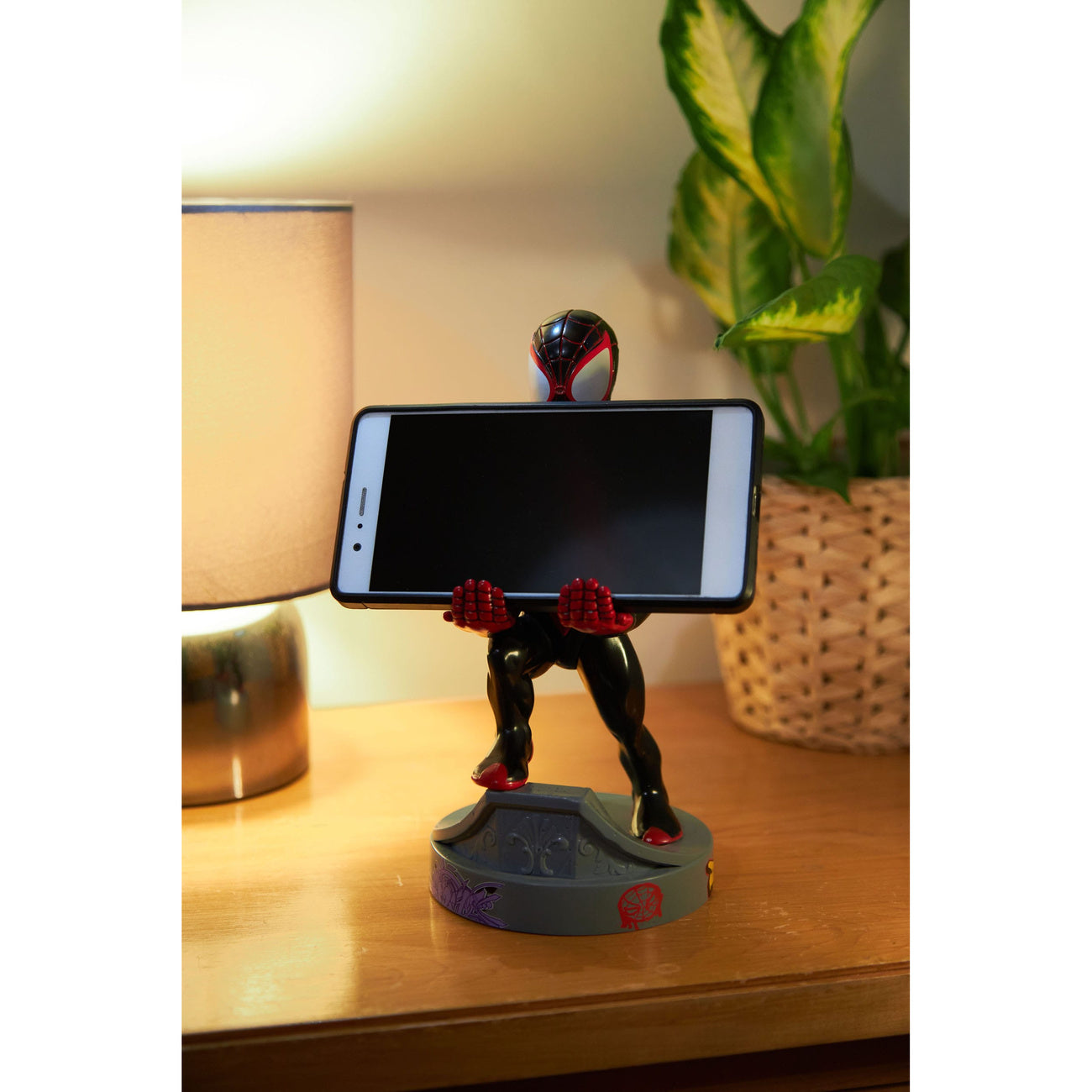 Immagine del prodotto Spider-Man Cable Guys Supporto di ricarica Miles Morales 20 cm