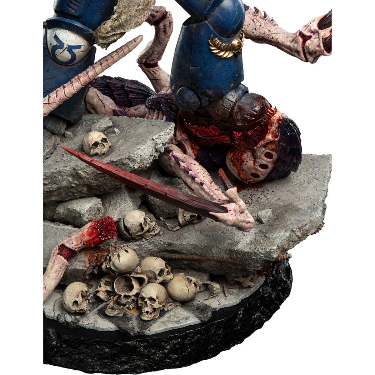 Immagine del prodotto Warhammer 40,000: Space Marine 2 Statua 1/6 Lieutenant Titus Battleline Edition 63 cm