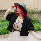 Immagine del prodotto T-shirt beige per fan di Coco e Atelier of Witch Hat
