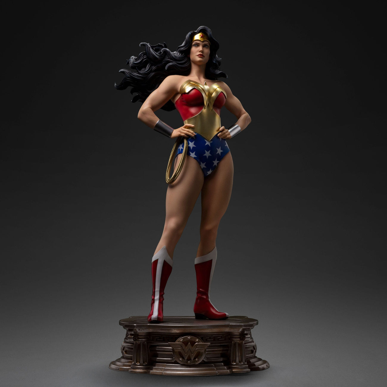 Immagine del prodotto DC Comics Legacy Replica Statua 1/4 Wonder Woman 56 cm
